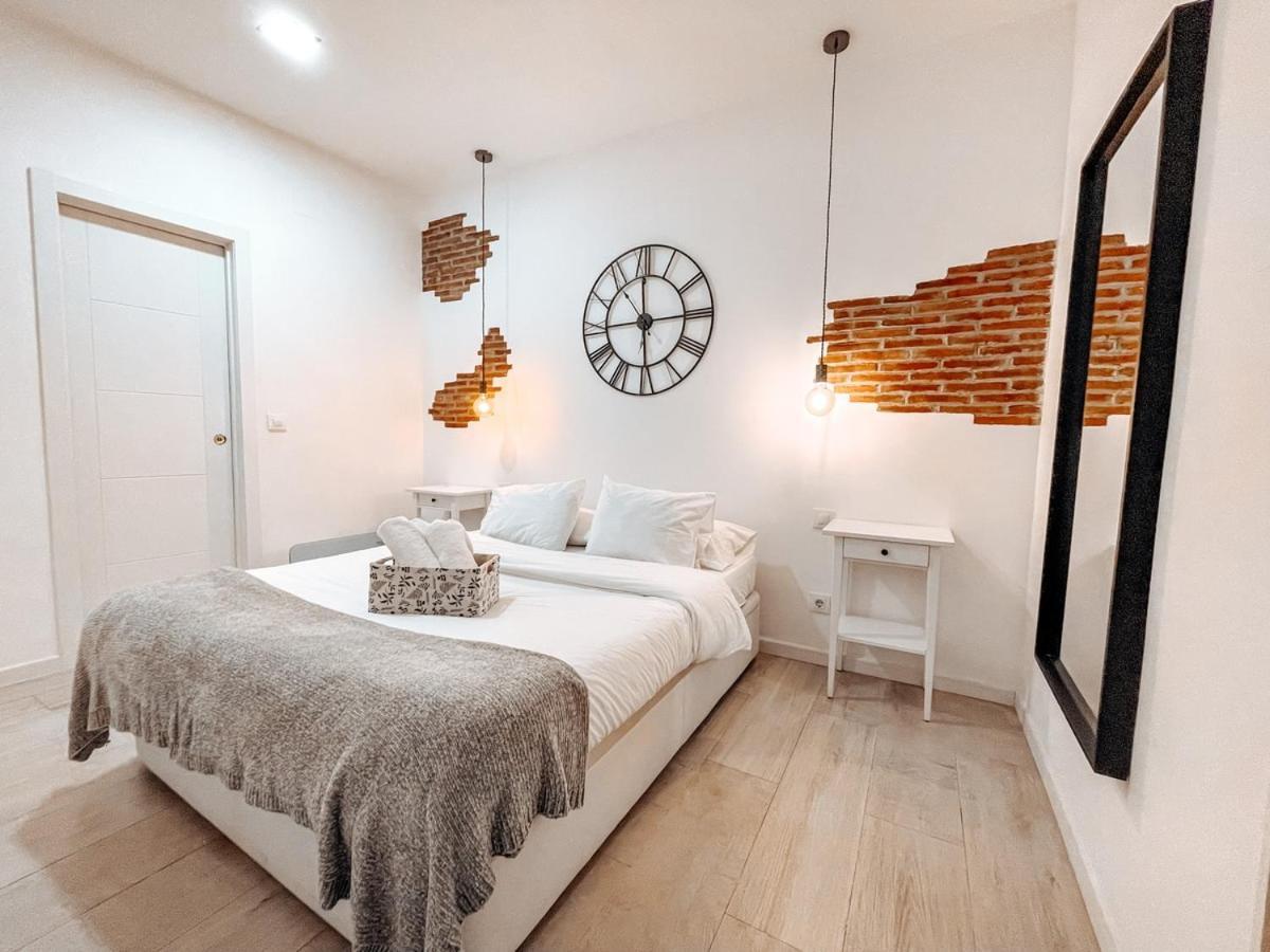 Fee4Me. Amazing Apartment In The Heart Of Lavapies Madrid Eksteriør billede