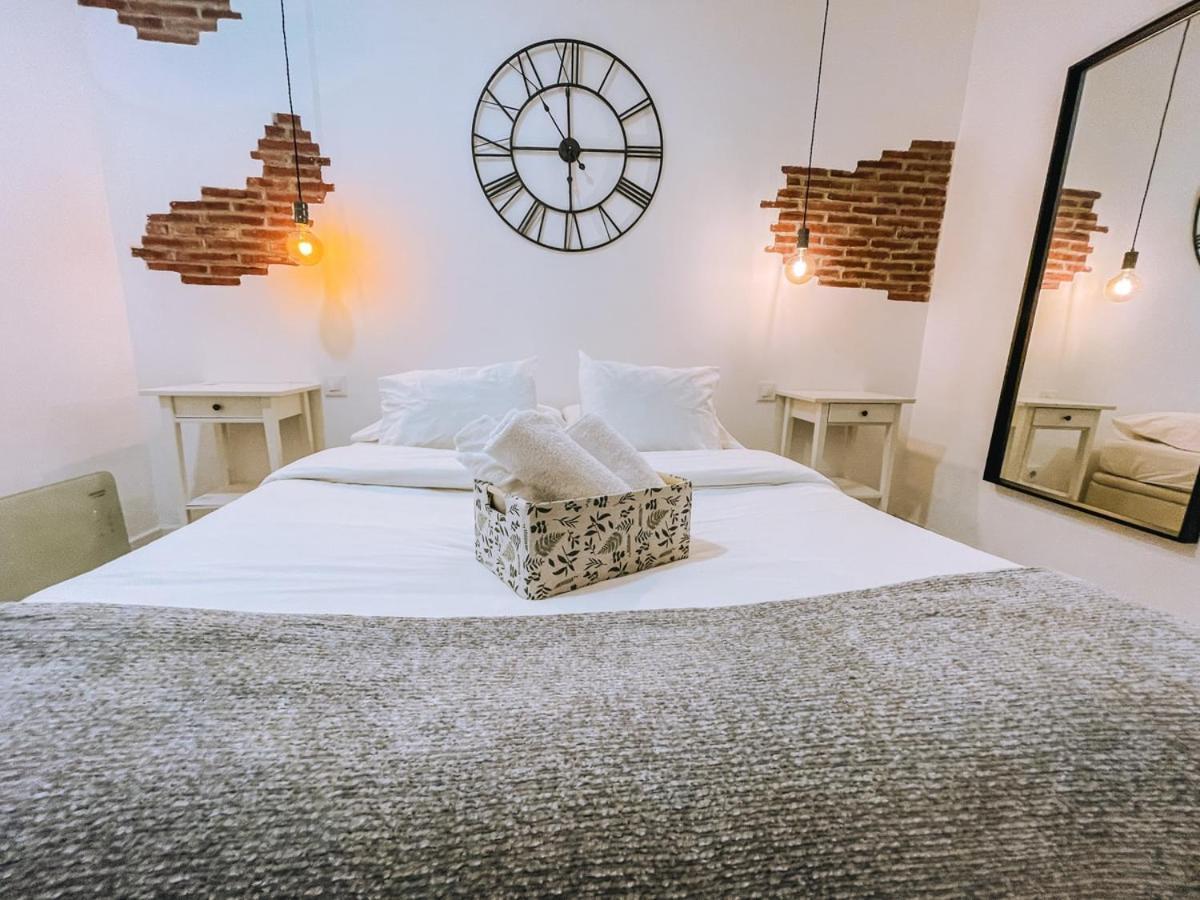 Fee4Me. Amazing Apartment In The Heart Of Lavapies Madrid Eksteriør billede