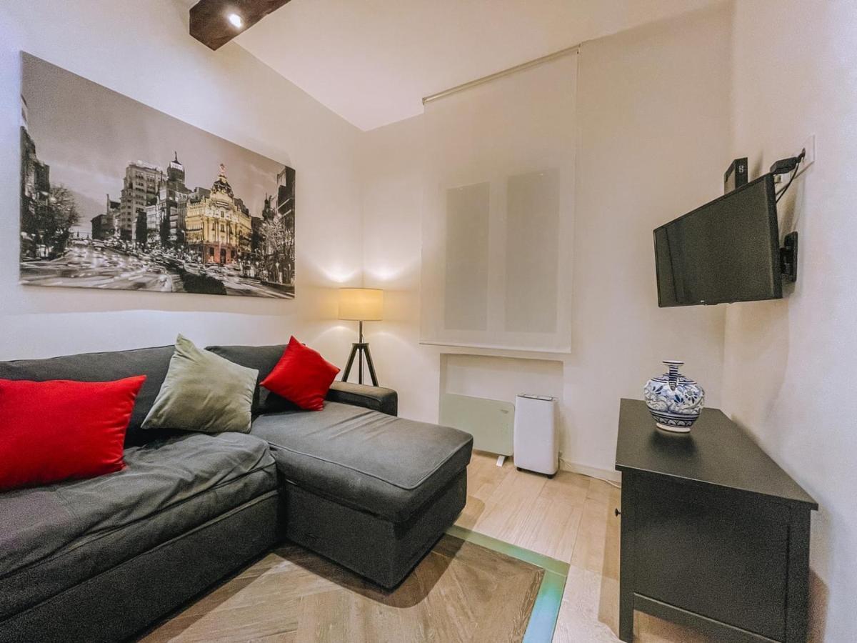 Fee4Me. Amazing Apartment In The Heart Of Lavapies Madrid Eksteriør billede