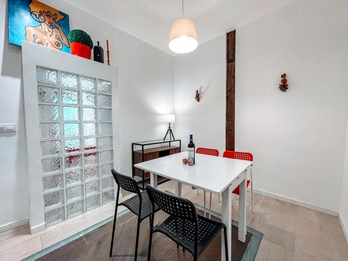 Fee4Me. Amazing Apartment In The Heart Of Lavapies Madrid Eksteriør billede