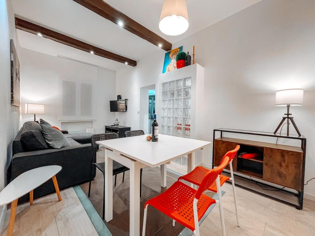 Fee4Me. Amazing Apartment In The Heart Of Lavapies Madrid Eksteriør billede