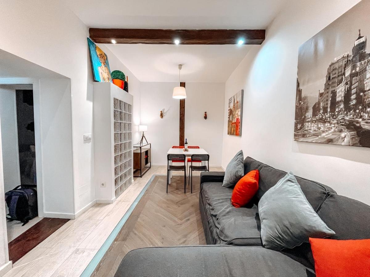 Fee4Me. Amazing Apartment In The Heart Of Lavapies Madrid Eksteriør billede